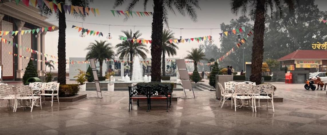 Hotel Mannat Haveli à Kurukshetra Extérieur photo